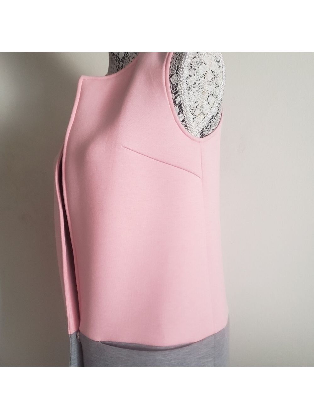 Long Colour blocked Vest - Picture 7 of 13